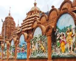 Besides main deities, you can also take blessings Besides main deities, you can also take blessings of other lords like Ganesh, Hanuman, Shiva, Goddess Lakshmi, Navagrahas, and nine incarnations of th